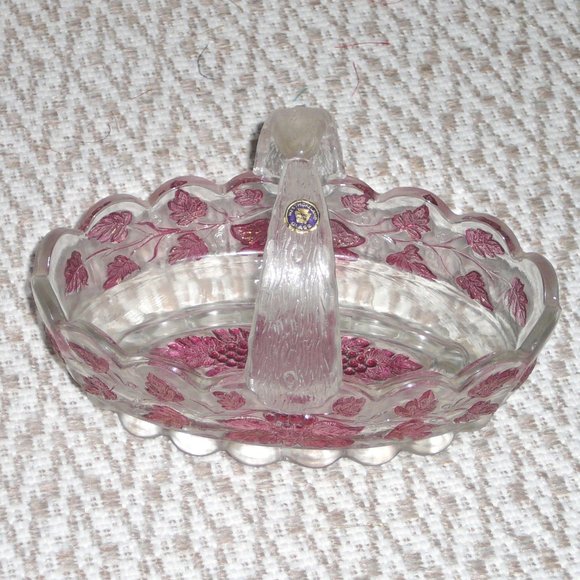 Vintage Westmoreland Grapevine Ruby Red Glass Candy Dish Handled Bowl Unused - Picture 8 of 9